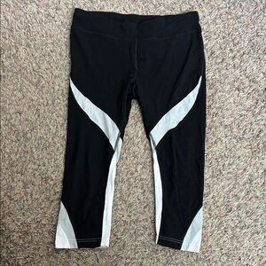 Athletic Works Black, White, and Grey Capris